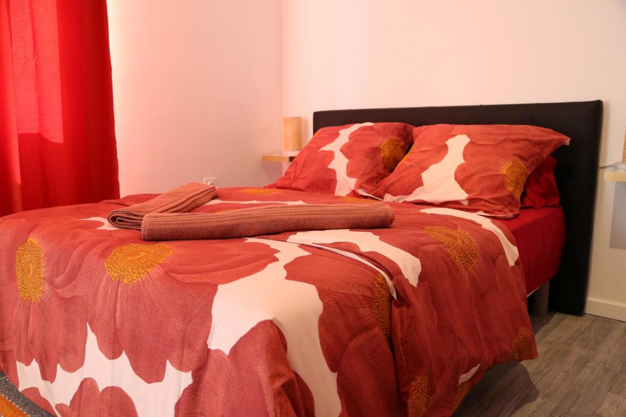 Saturne Appartement Saint-Quentin  Buitenkant foto