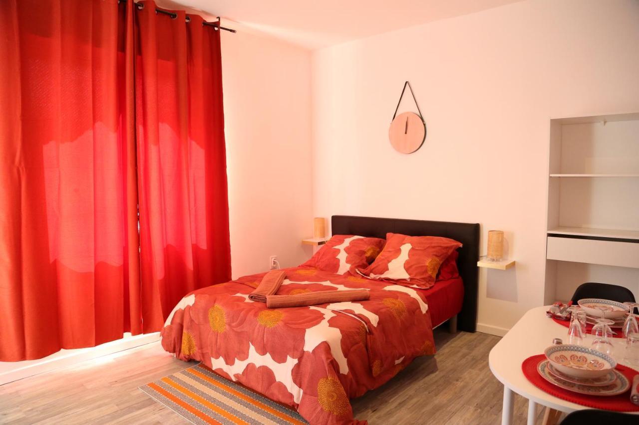 Saturne Appartement Saint-Quentin  Buitenkant foto