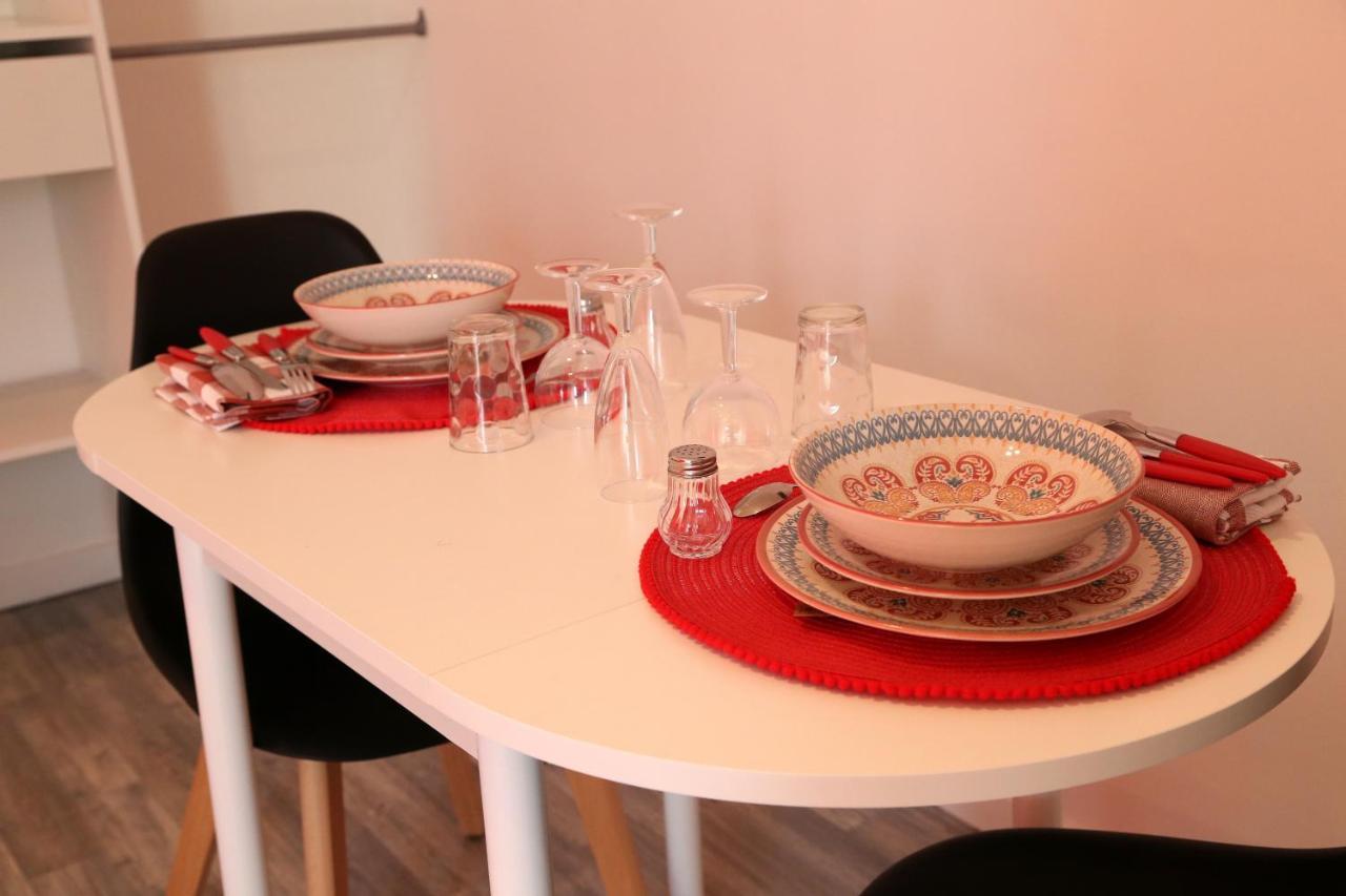 Saturne Appartement Saint-Quentin  Buitenkant foto